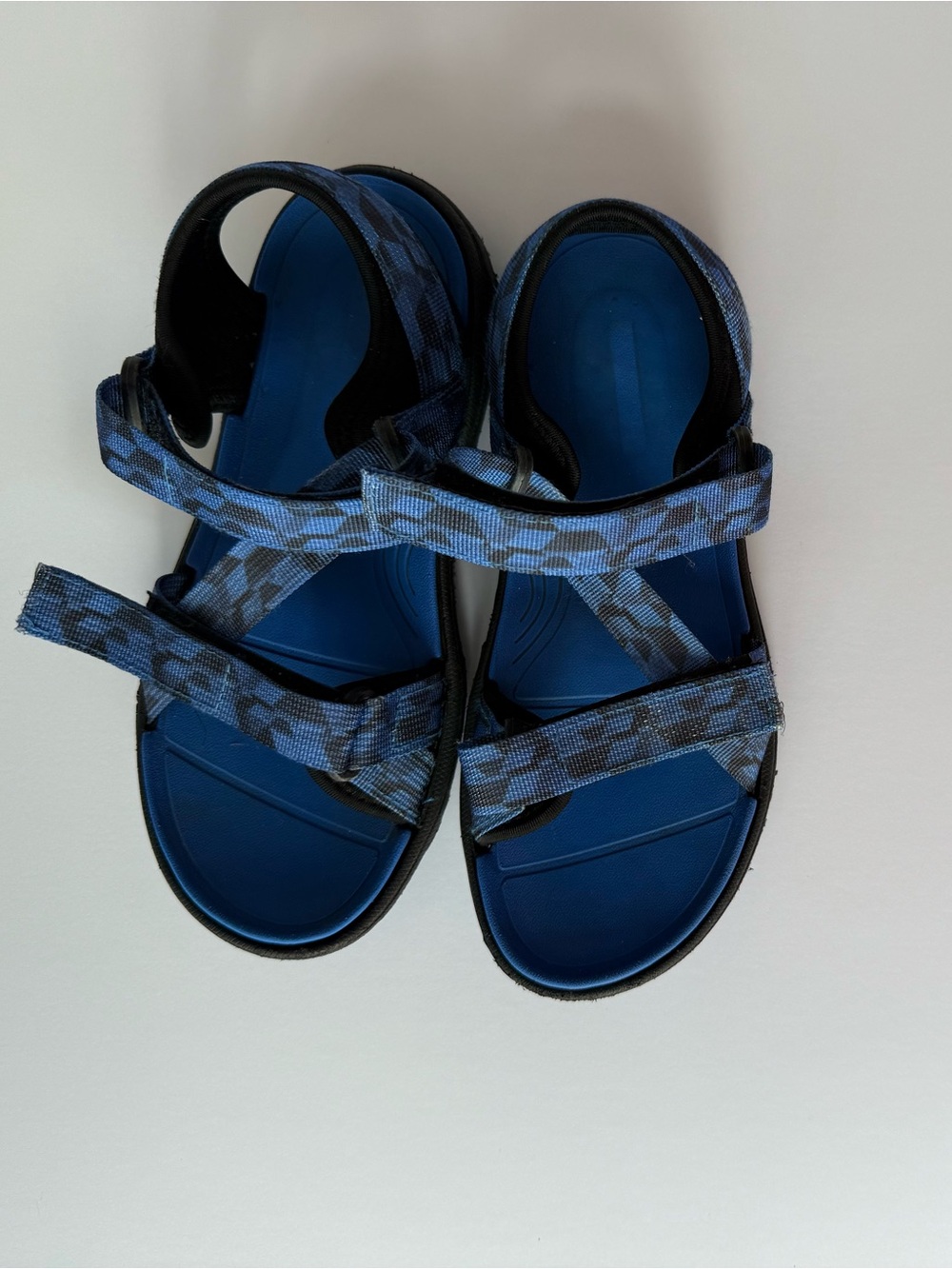 Northside Bayview Kids Size 3 Blue & Black Patterned Strappy Water/Sport Sandals